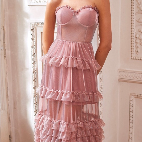 Carola Dress in Mauve - Picture 2 of 5